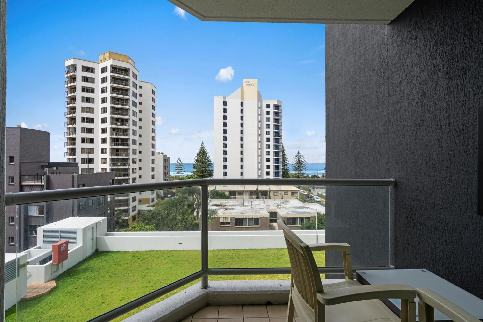Legends Apartments - Qstay Gold Coast Buitenkant foto