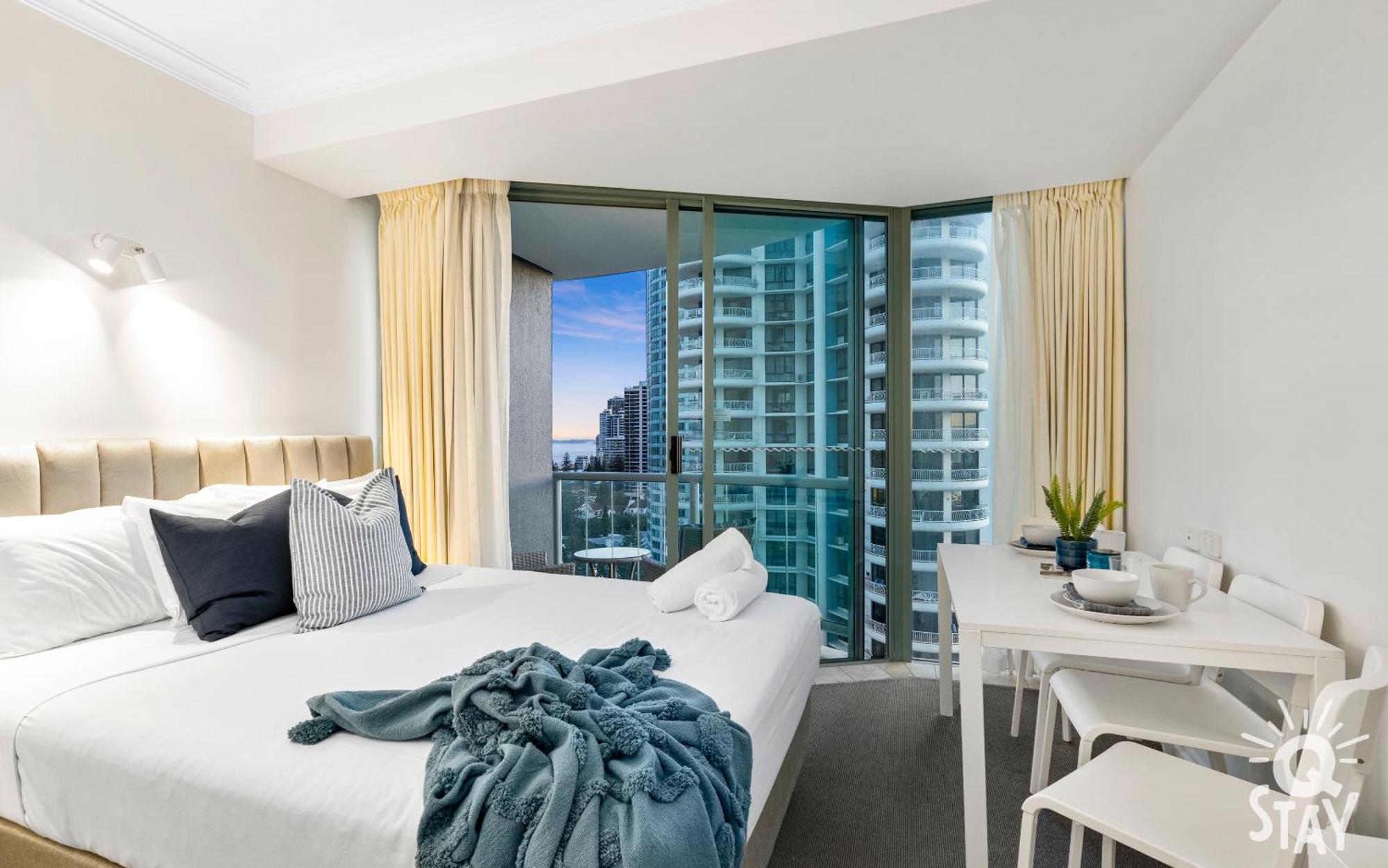 Legends Apartments - Qstay Gold Coast Buitenkant foto