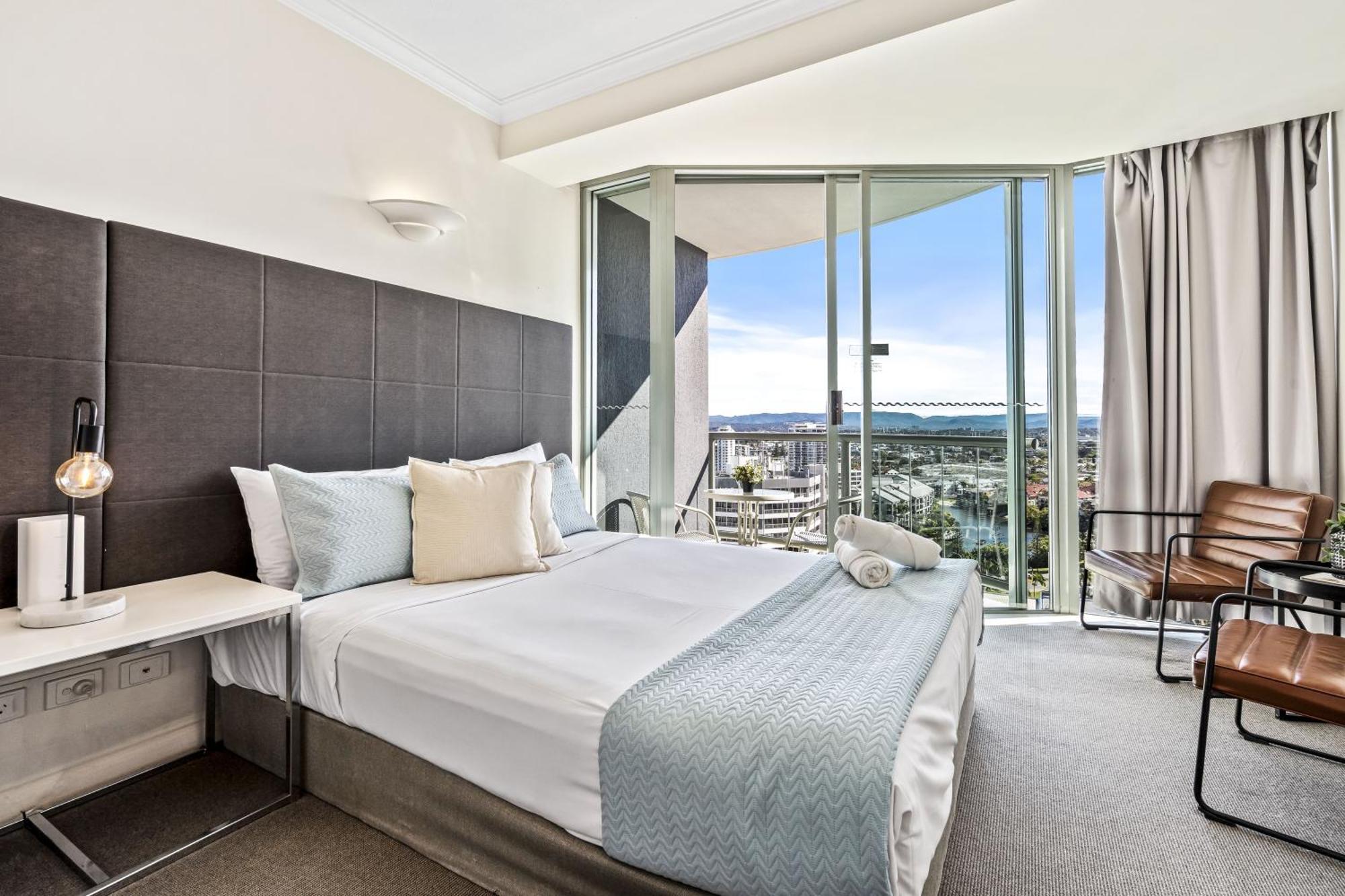 Legends Apartments - Qstay Gold Coast Buitenkant foto