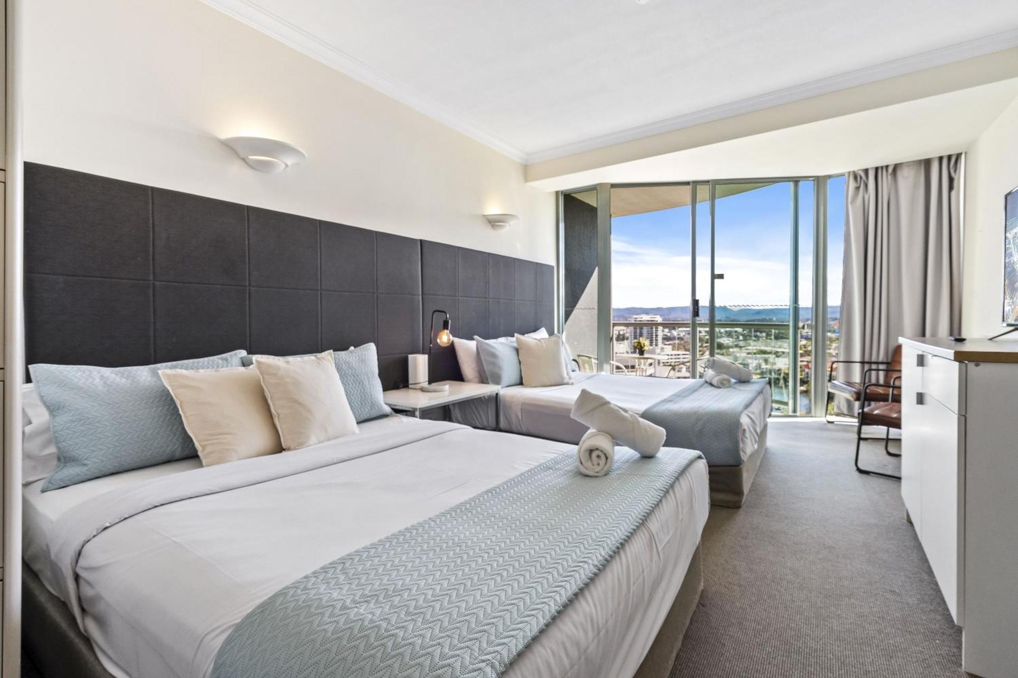 Legends Apartments - Qstay Gold Coast Buitenkant foto