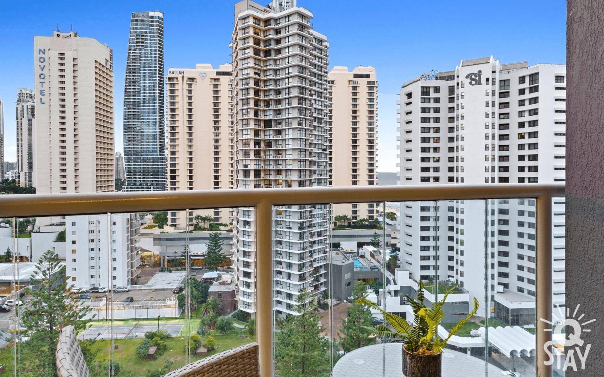 Legends Apartments - Qstay Gold Coast Buitenkant foto
