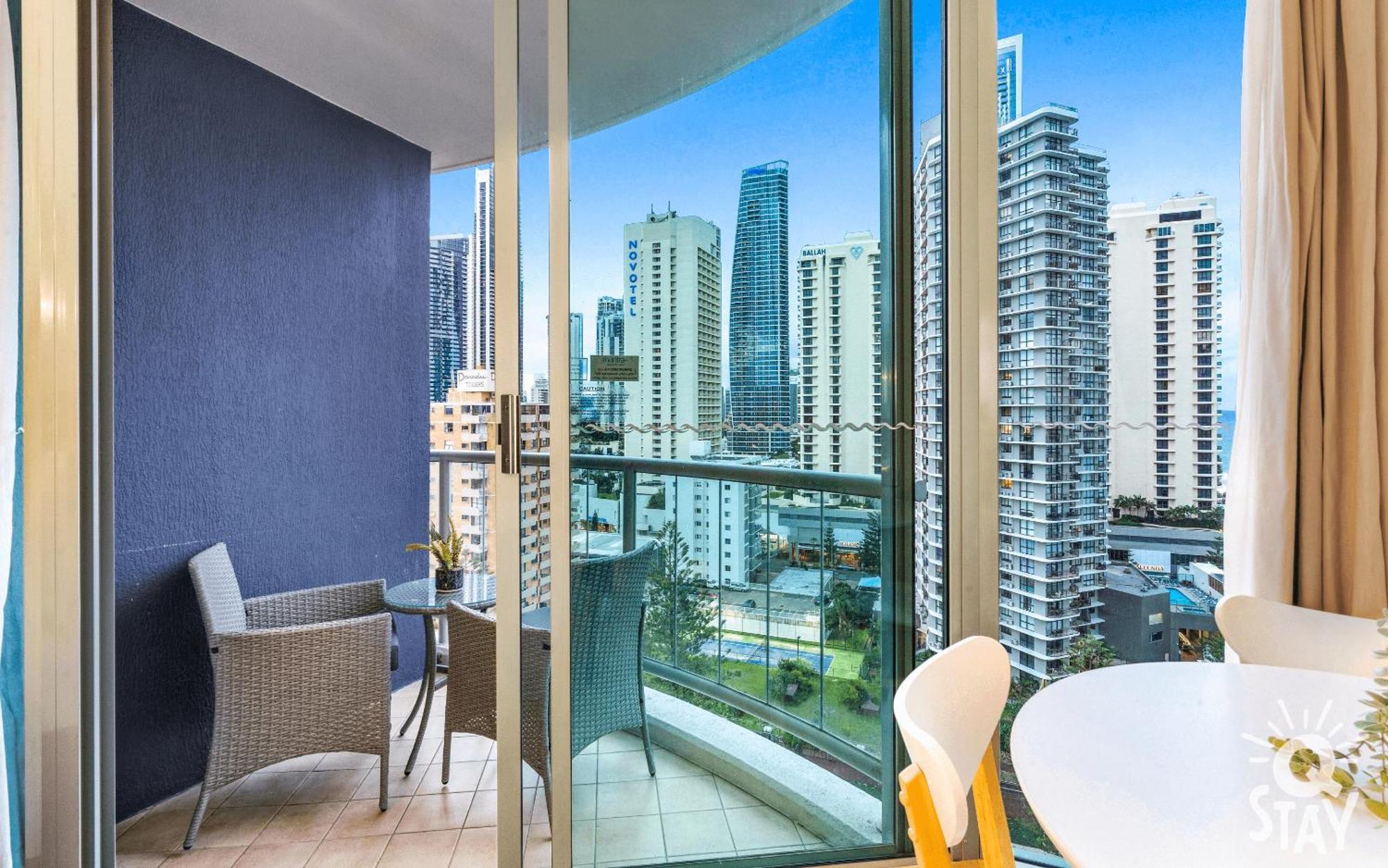 Legends Apartments - Qstay Gold Coast Buitenkant foto