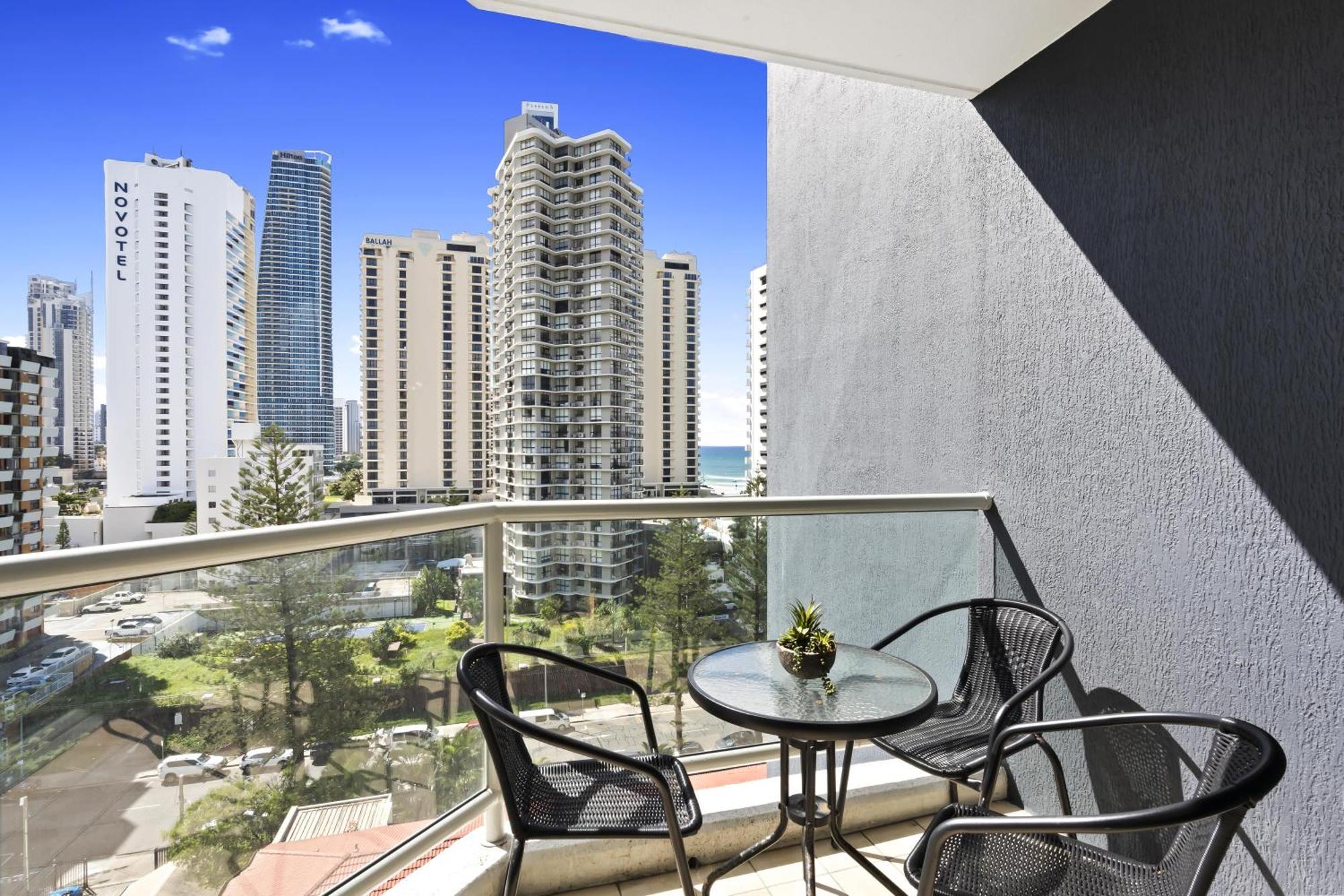 Legends Apartments - Qstay Gold Coast Buitenkant foto