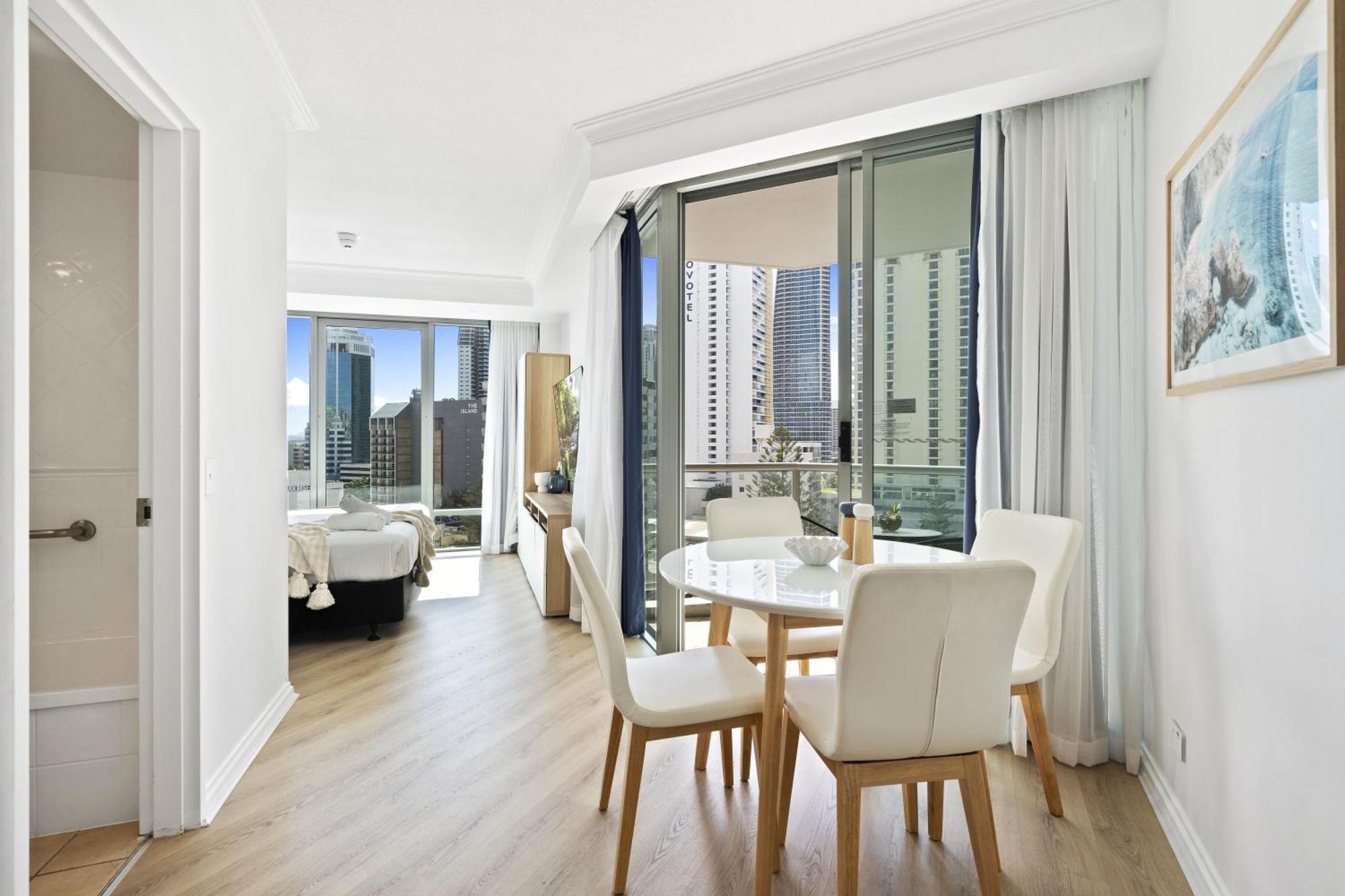 Legends Apartments - Qstay Gold Coast Buitenkant foto